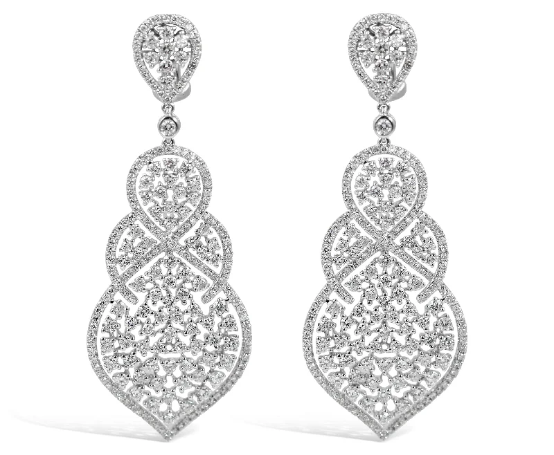 18KT WHITE GOLD DIAMOND EARRINGS