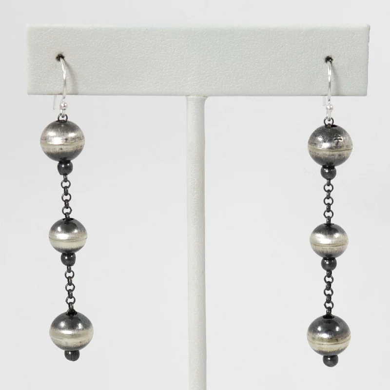 Navajo Pearl Earrings