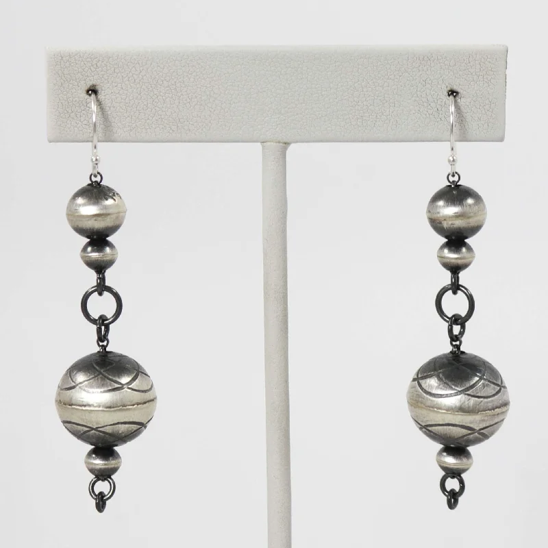 Navajo Pearl Earrings