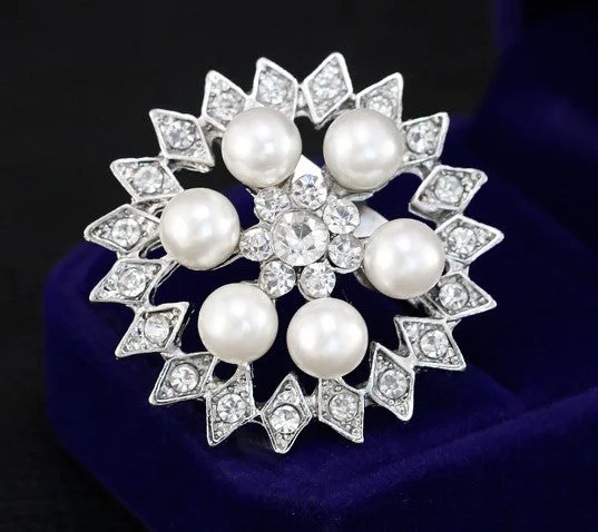 Pearl & Rhinestone Brooch BR-31