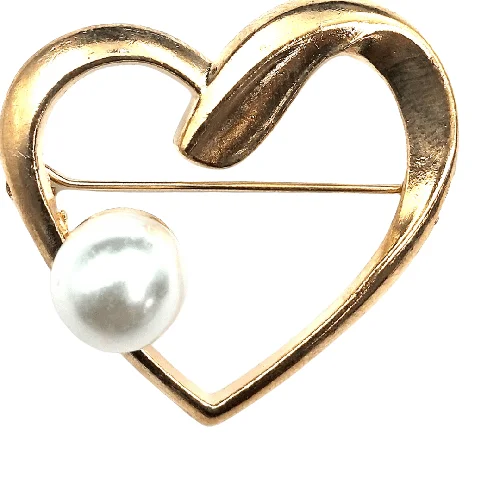 Heart-Shaped Pearl Brooch