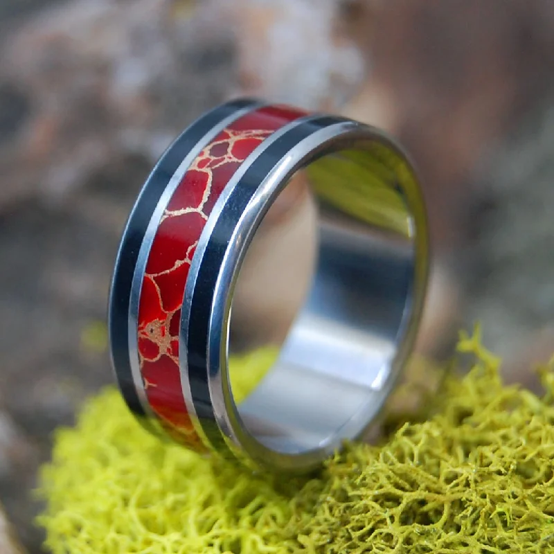 In Shanghai | Men's Red Gold Webbed Jasper, Onyx & Titanium Wedding Ring