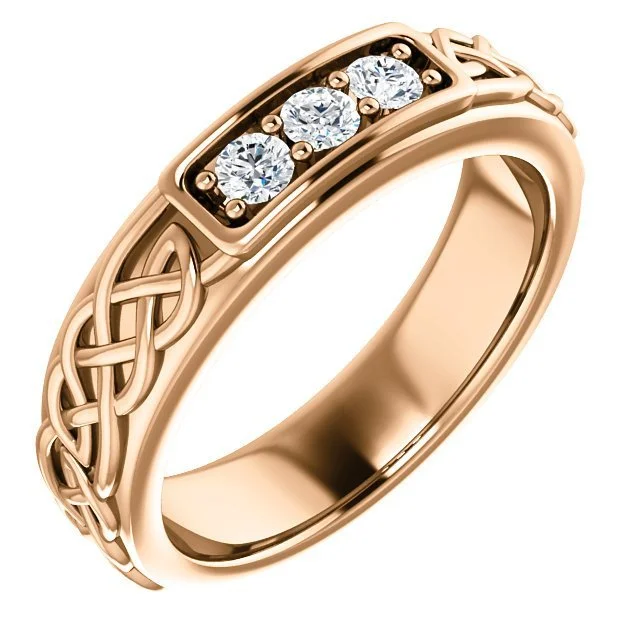 MEN'S 14KT GOLD 1/5 CTW DIAMOND 3 STONE CELTIC RING