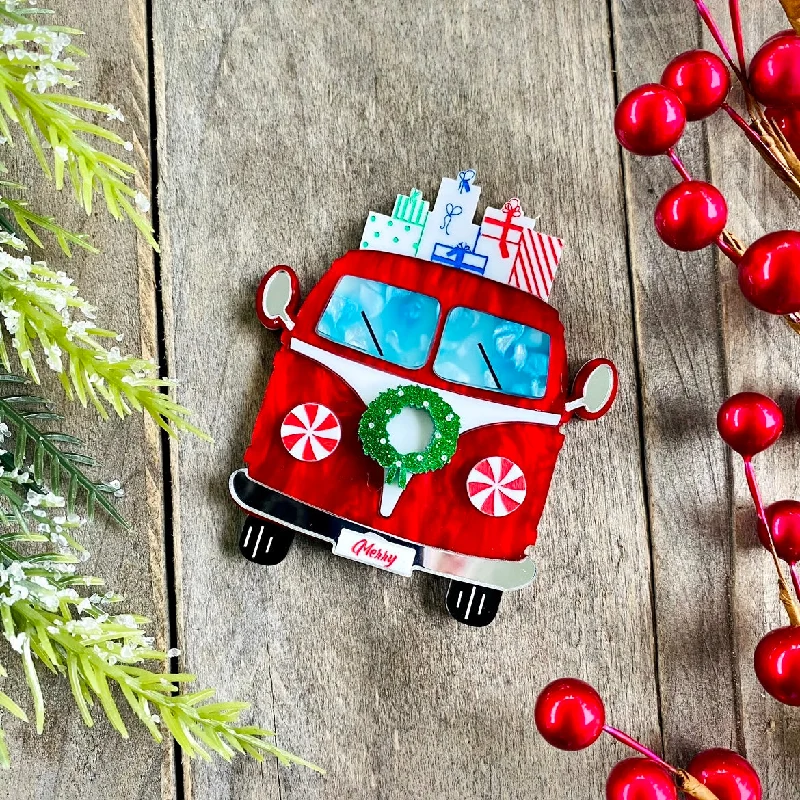 Merry Mobile Brooch