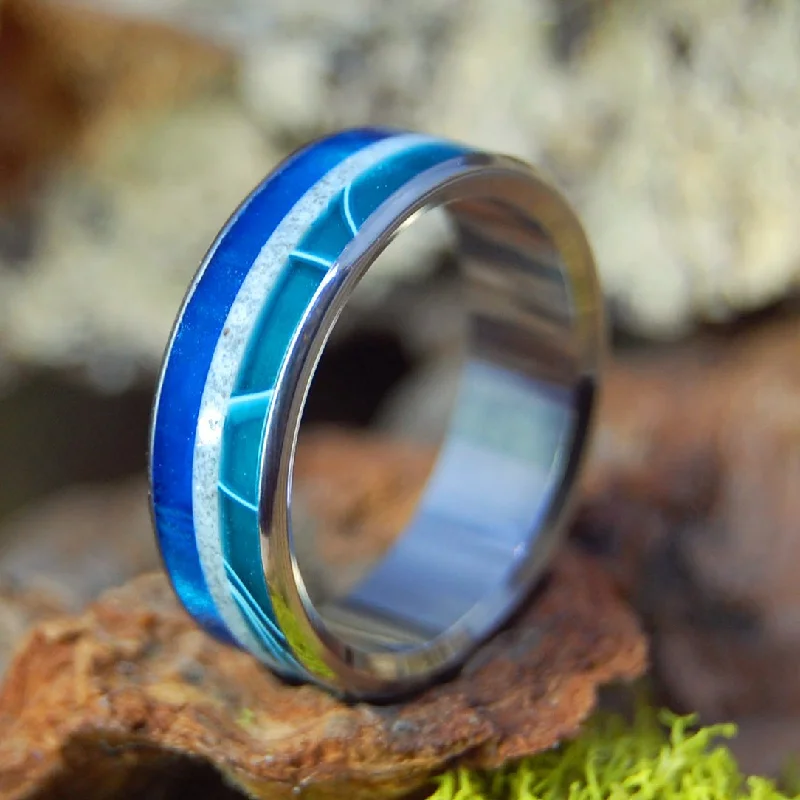 Moody Blue Aquatic | Men's Beach Sand, Marbled Resin & Titanium Wedding Ring