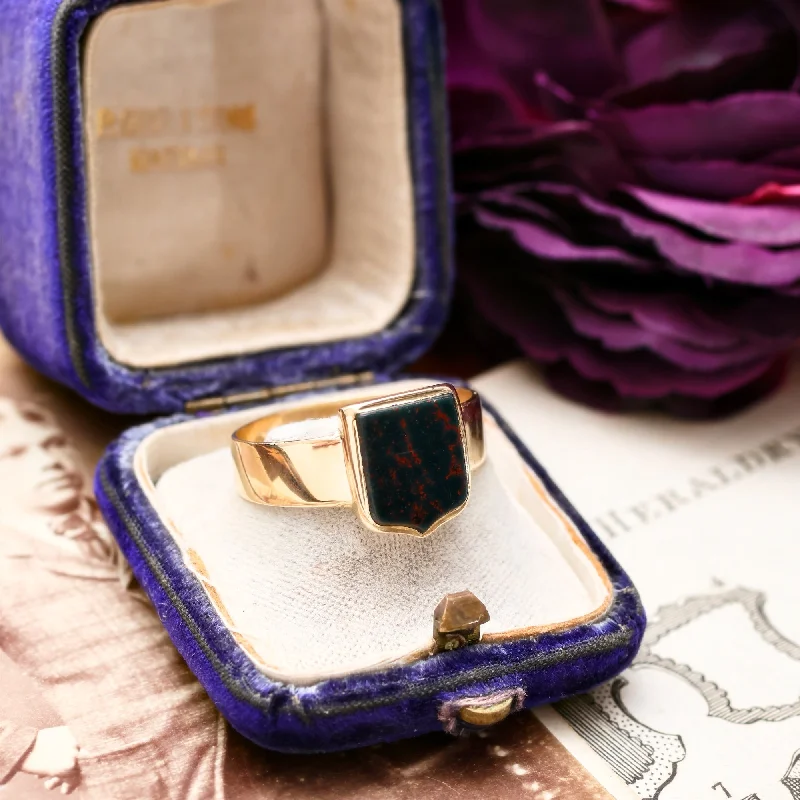 Noble Date 1898 18ct Gold Heliotrope Gent's Ring